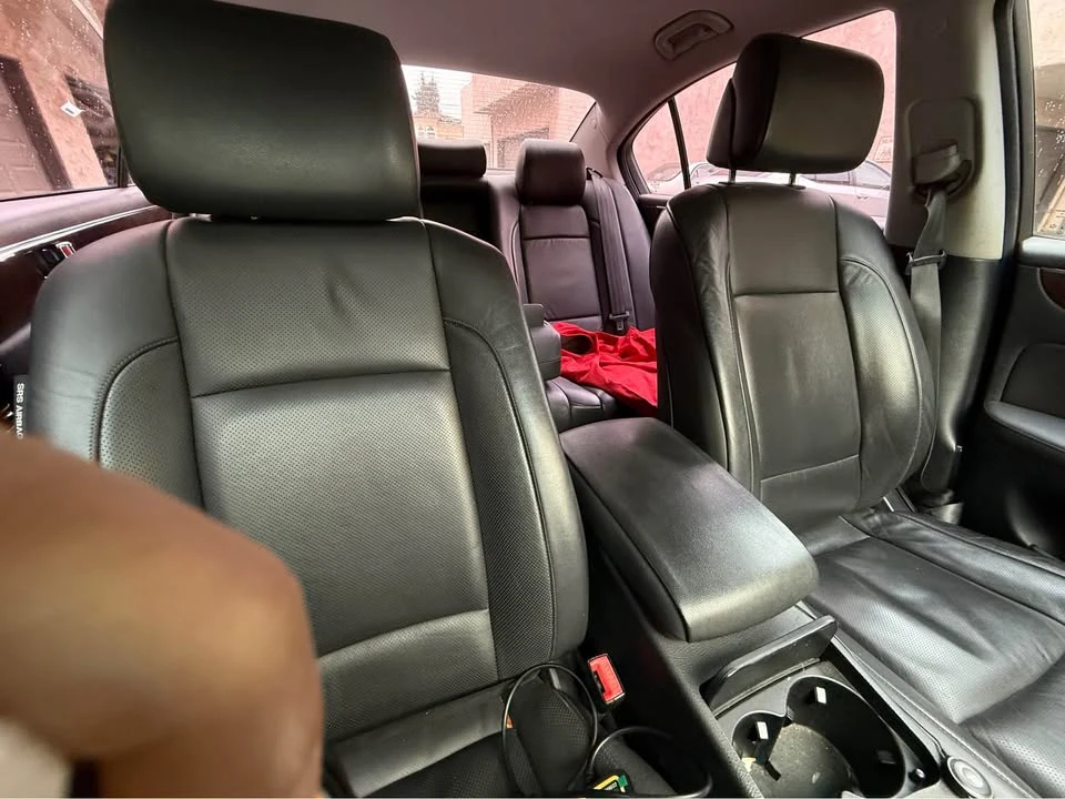 2009 Hyundai Genesis - Image 6 of 9