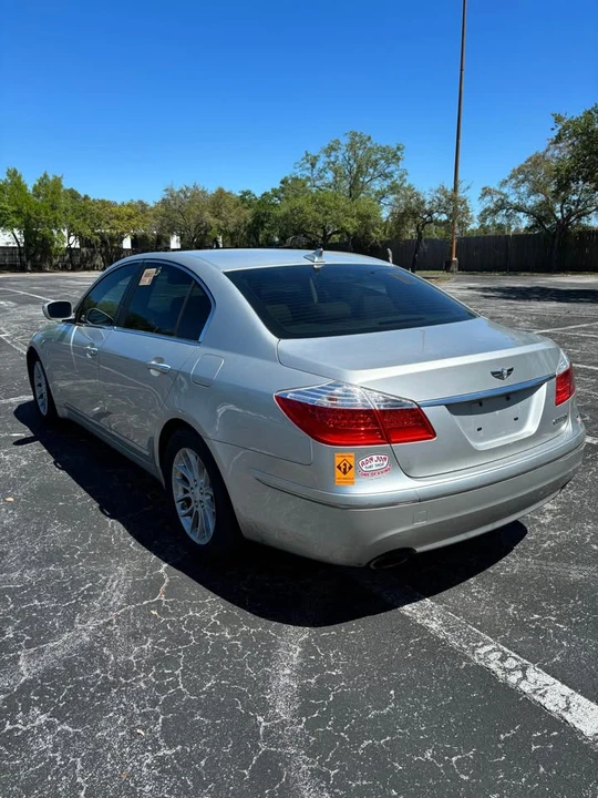 2009 Hyundai Genesis - Image 5 of 8