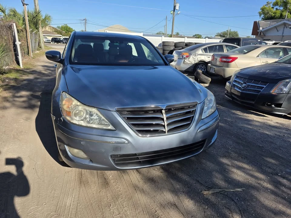 2009 Hyundai Genesis - Image 3 of 8