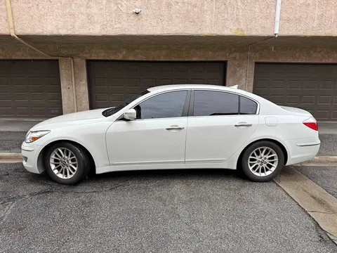 2009 Hyundai Genesis 3.8 Sedan