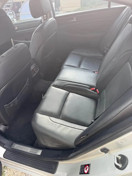 2009 Hyundai Genesis - Image 7 of 9