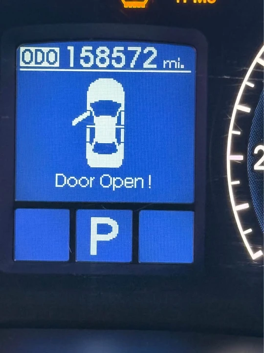 2009 Hyundai Genesis - Image 9 of 9