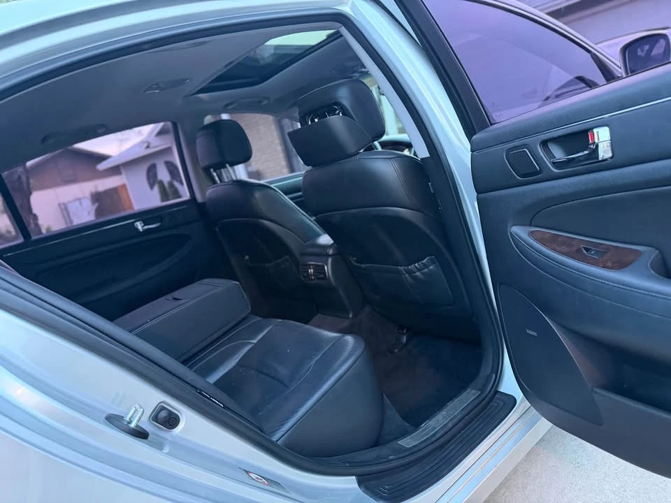 2009 Hyundai Genesis - Image 14 of 14