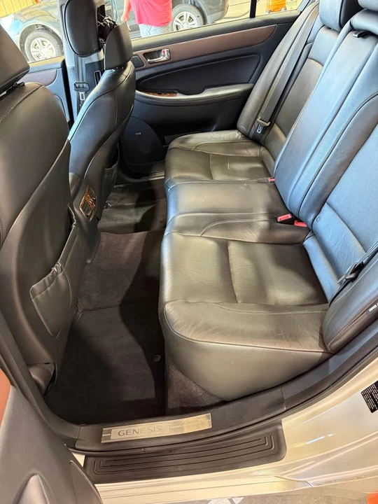 2009 Hyundai Genesis - Image 6 of 9