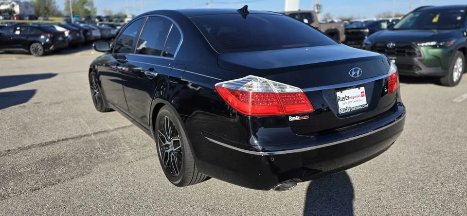 2009 Hyundai Genesis - Image 5 of 8