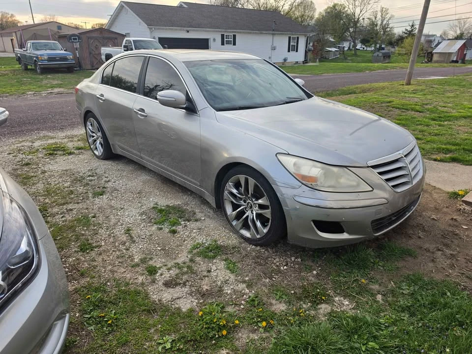2009 Hyundai Genesis - Image 3 of 7