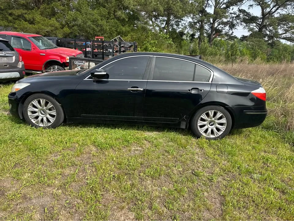 2009 Hyundai Genesis - Image 4 of 20