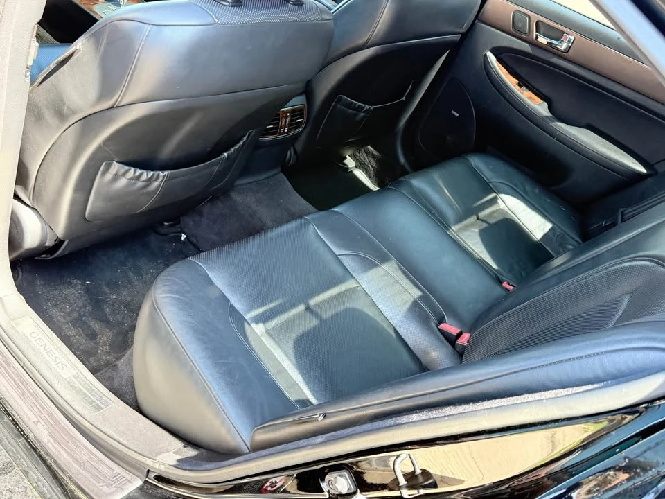 2009 Hyundai Genesis - Image 9 of 15