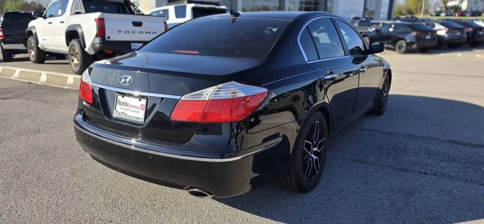 2009 Hyundai Genesis - Image 4 of 8