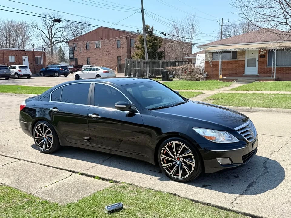 2009 Hyundai Genesis - Image 4 of 15