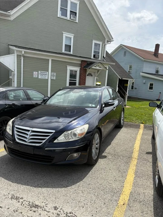 2009 Hyundai Genesis - Image 3 of 20