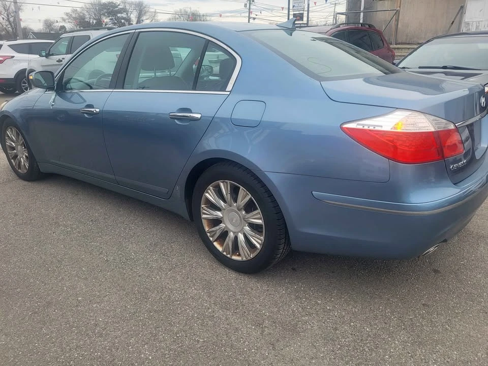2009 Hyundai Genesis - Image 6 of 13