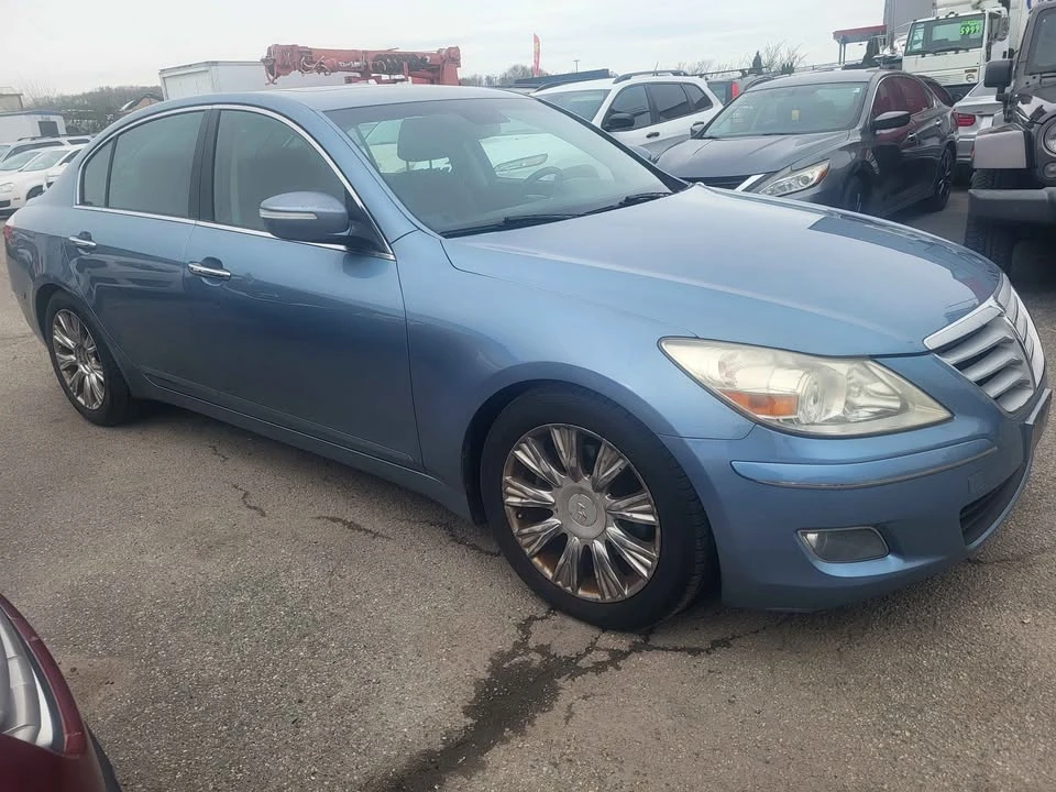 2009 Hyundai Genesis - Image 3 of 13