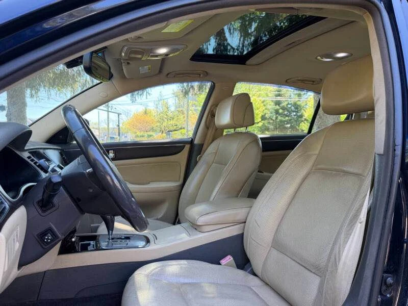 2009 Hyundai Genesis - Image 14 of 15