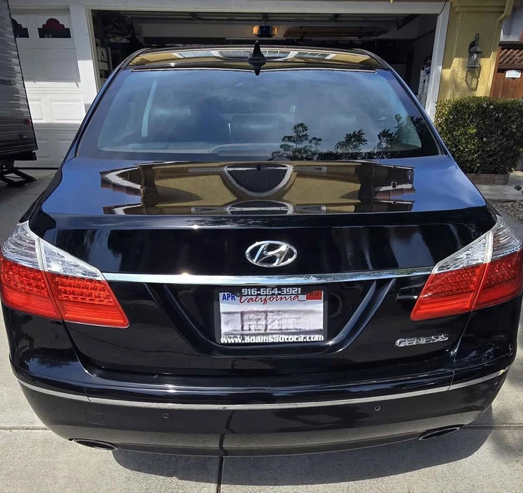 2009 Hyundai Genesis - Image 10 of 10