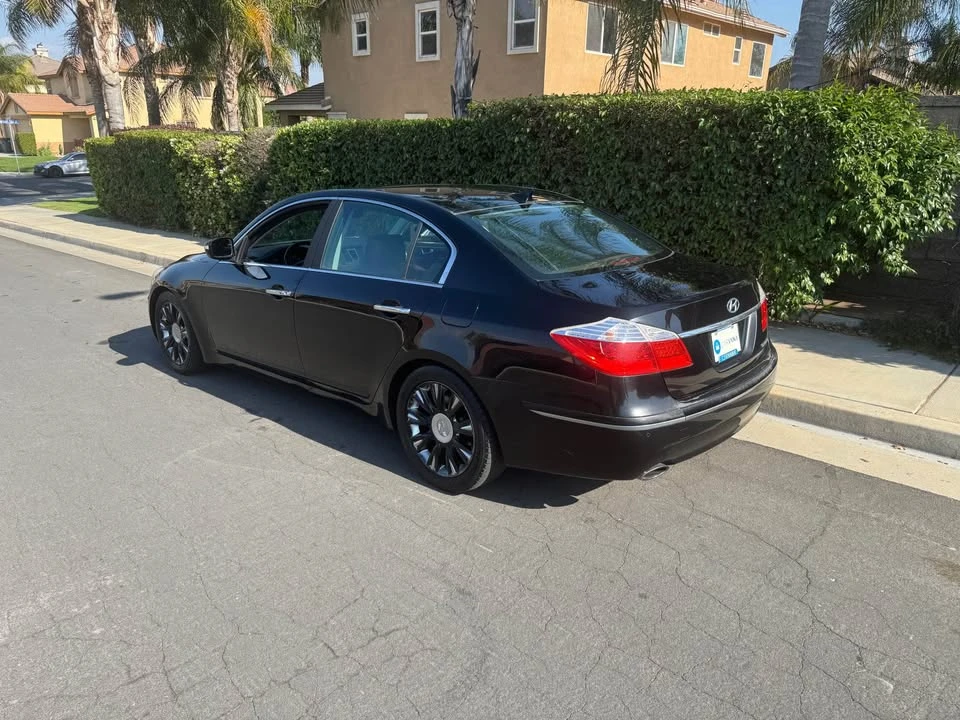 2009 Hyundai Genesis - Image 4 of 6