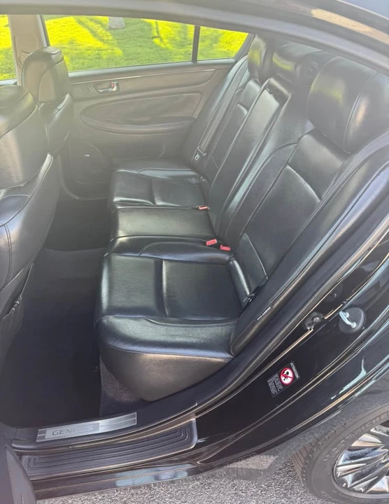 2009 Hyundai Genesis - Image 6 of 6