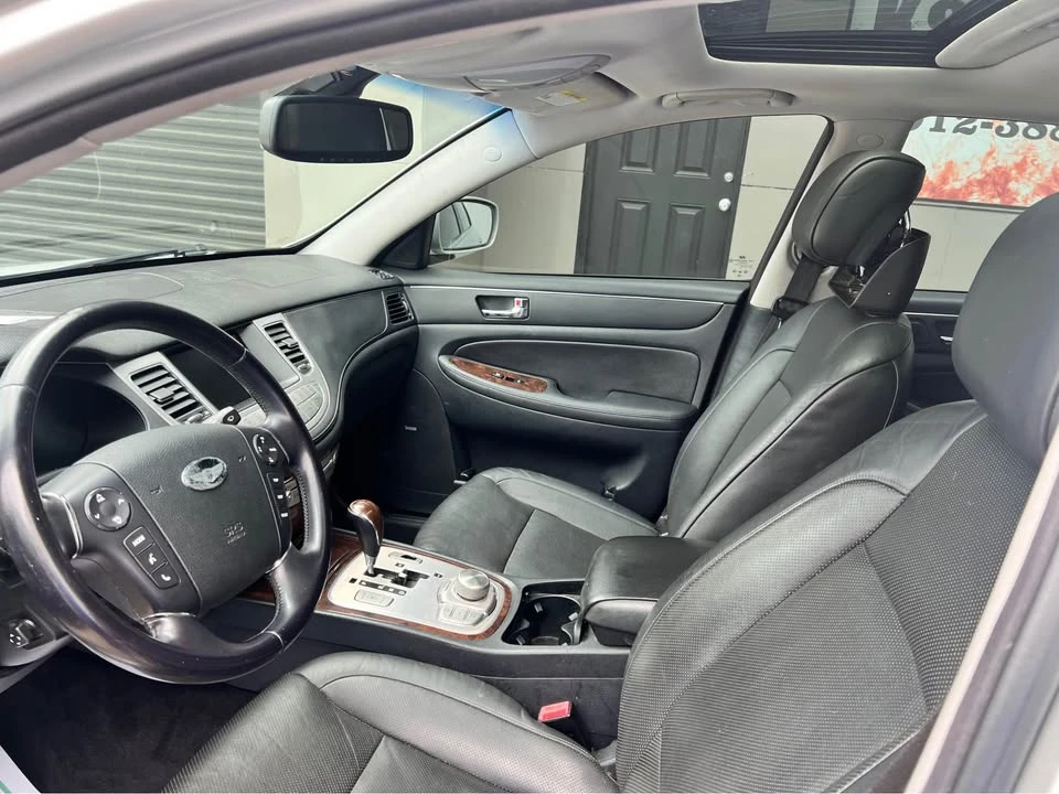2009 Hyundai Genesis - Image 4 of 7