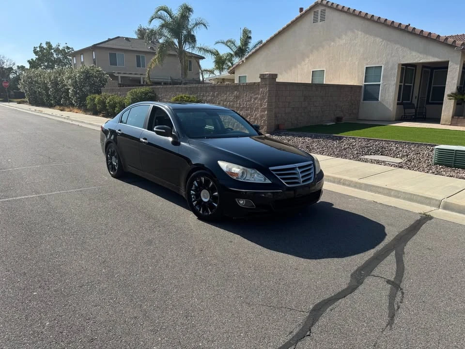 2009 Hyundai Genesis - Image 2 of 6