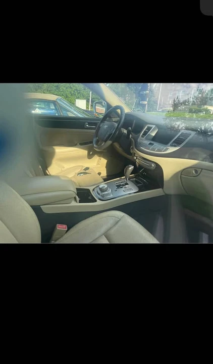 2009 Hyundai Genesis - Image 7 of 7