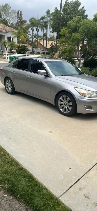 2009 Hyundai Genesis - Image 3 of 15