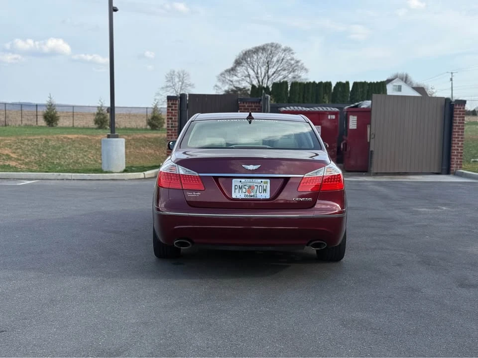 2009 Hyundai Genesis - Image 5 of 19