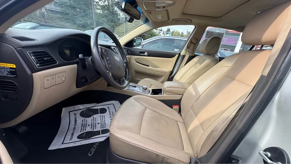 2009 Hyundai Genesis - Image 2 of 13