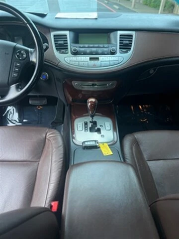 2009 Hyundai Genesis - Image 17 of 20