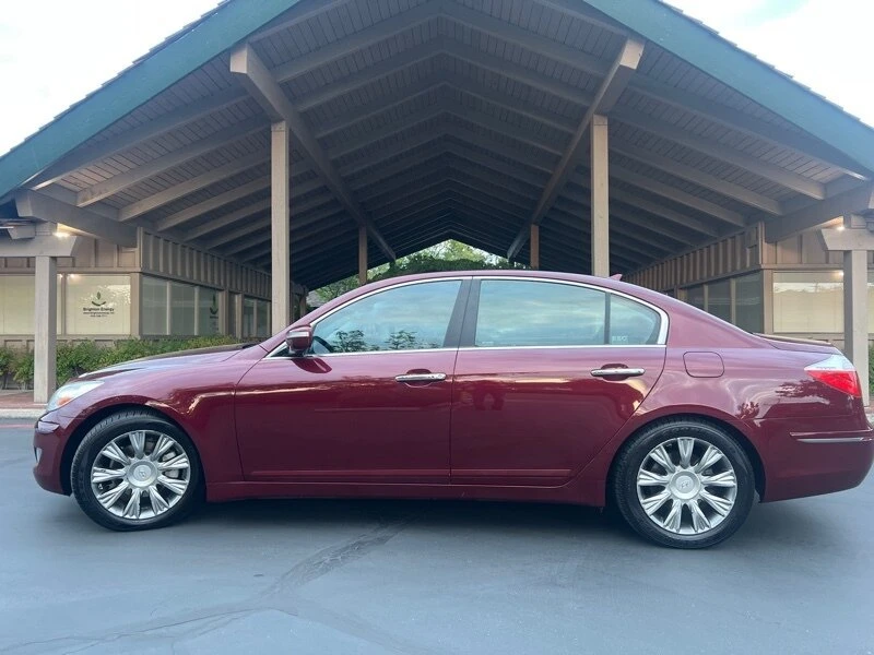 2009 Hyundai Genesis - Image 5 of 20