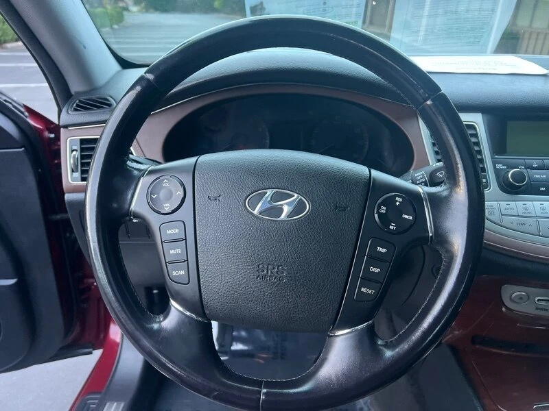 2009 Hyundai Genesis - Image 16 of 20