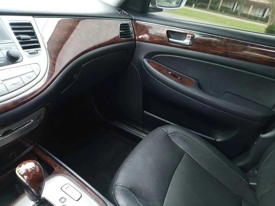 2009 Hyundai Genesis - Image 6 of 9