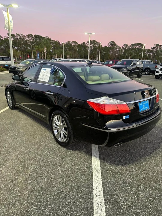 2009 Hyundai Genesis - Image 6 of 12