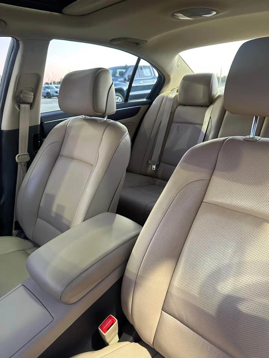 2009 Hyundai Genesis - Image 11 of 12
