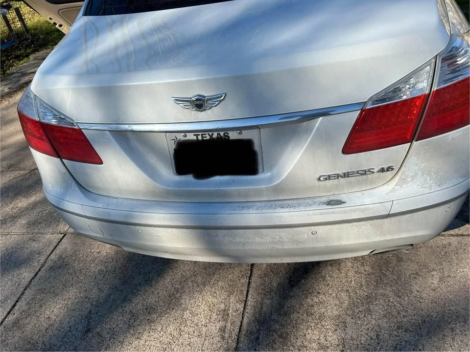 2009 Hyundai Genesis - Image 2 of 6