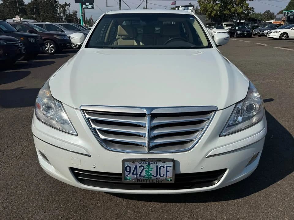 2009 Hyundai Genesis - Image 2 of 11