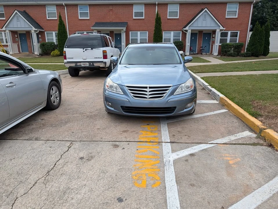 2009 Hyundai Genesis - Image 4 of 7