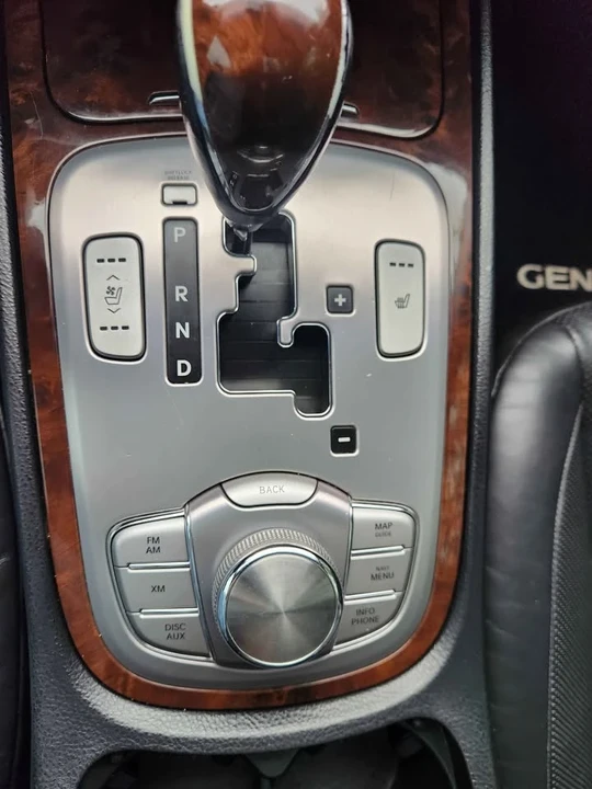 2009 Hyundai Genesis - Image 20 of 20