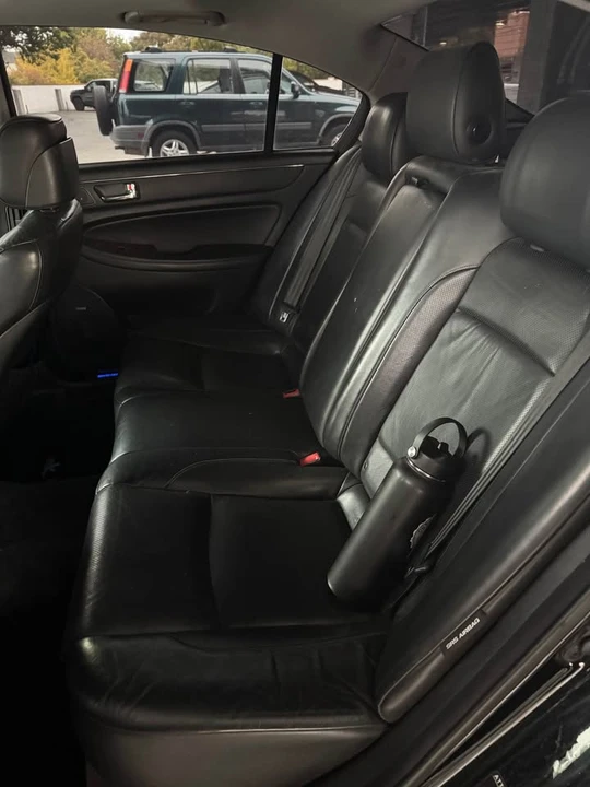 2009 Hyundai Genesis - Image 11 of 20
