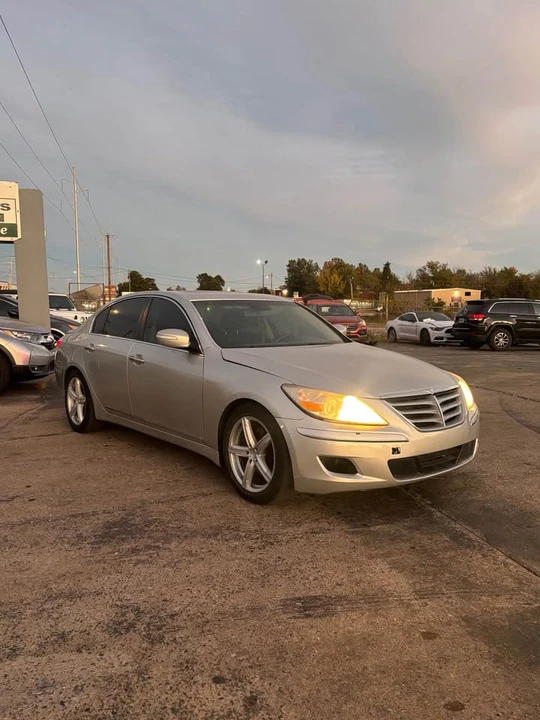2009 Hyundai Genesis - Image 3 of 10