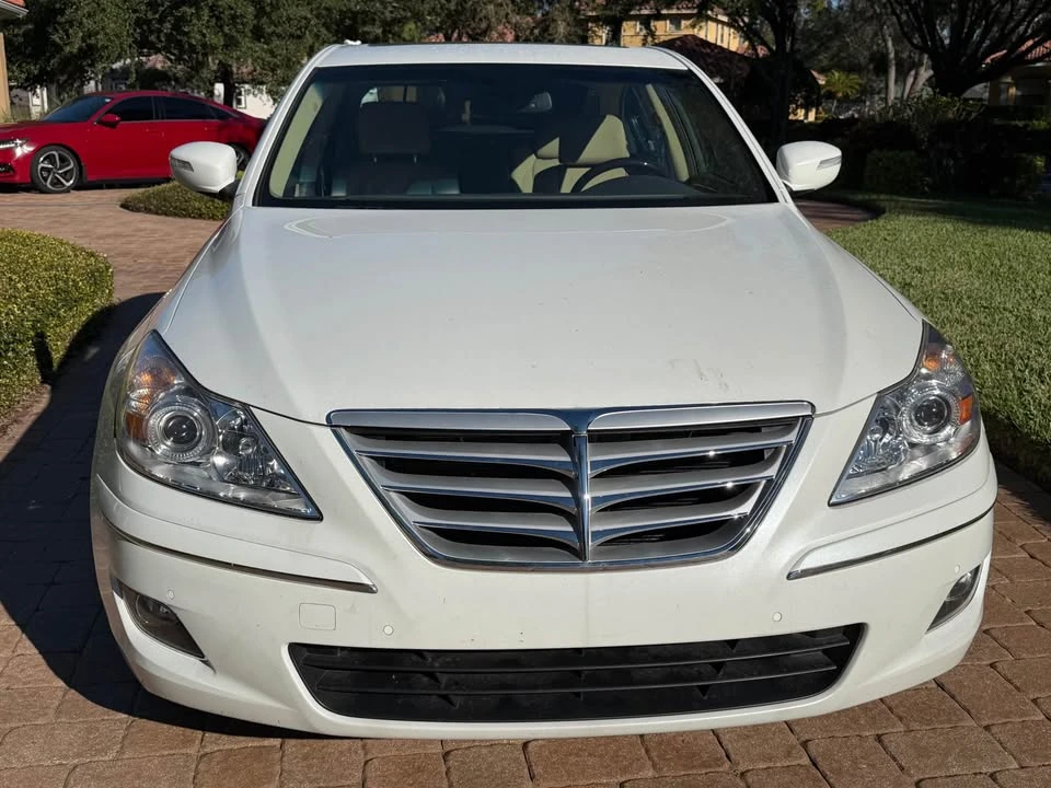 2009 Hyundai Genesis - Image 3 of 12