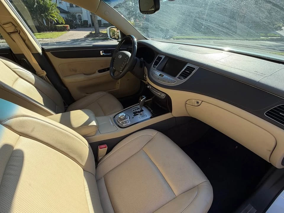 2009 Hyundai Genesis - Image 6 of 12