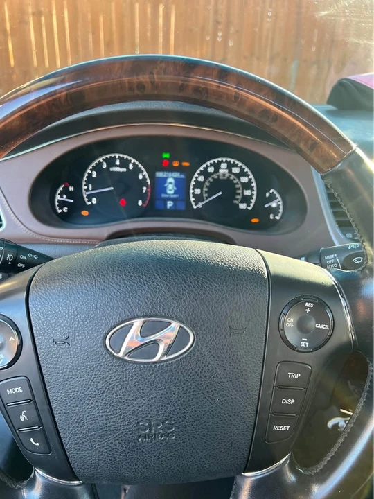 2009 Hyundai Genesis - Image 4 of 6