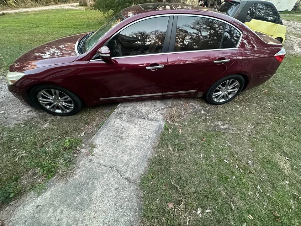 2009 Hyundai Genesis - Image 7 of 8