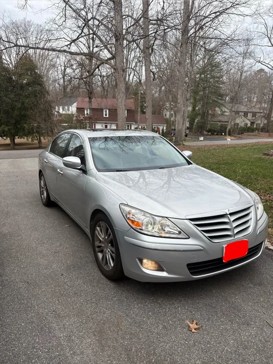 2009 Hyundai Genesis - Image 3 of 11