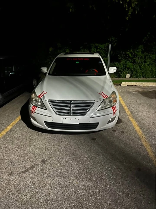 2009 Hyundai Genesis - Image 5 of 9