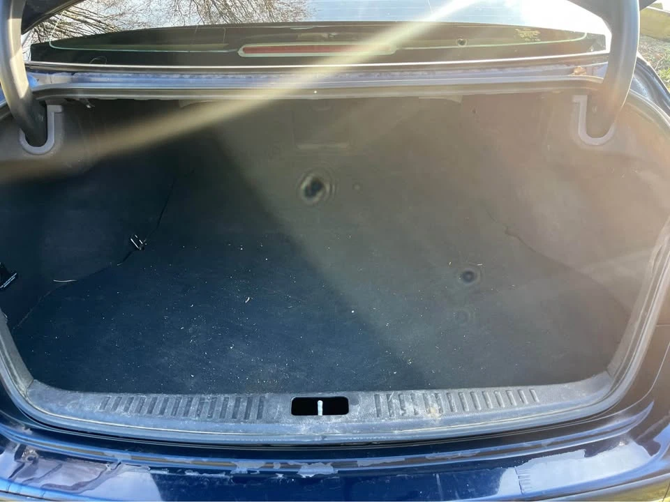2009 Hyundai Genesis - Image 13 of 19