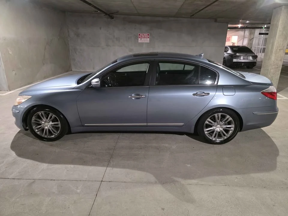 2009 Hyundai Genesis - Image 13 of 13