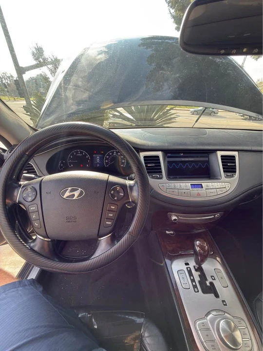 2009 Hyundai Genesis - Image 13 of 13