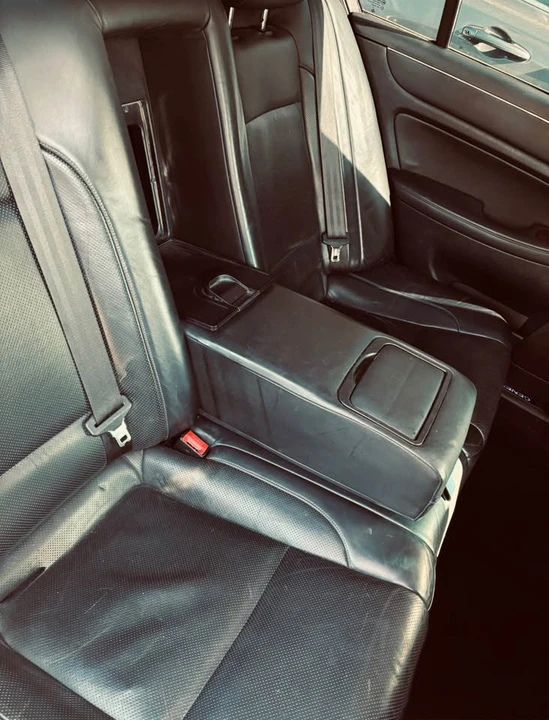 2009 Hyundai Genesis - Image 6 of 8