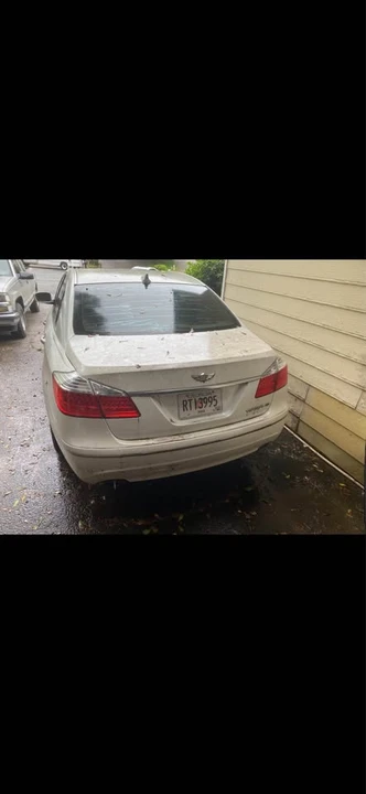 2009 Hyundai Genesis - Image 7 of 8